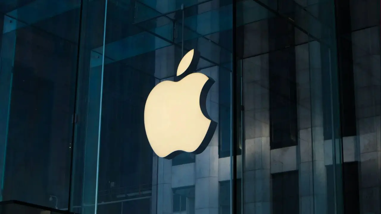 Apple Commits $600 Billion to U.S. Manufacturing Amid Trump's Tariff Push